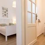 Molly Villa